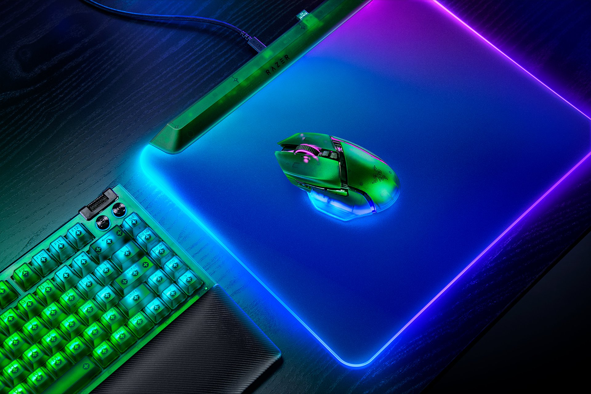 Razer Basilisk V3 Pro 35K - Phantom Green Edition | マウス
