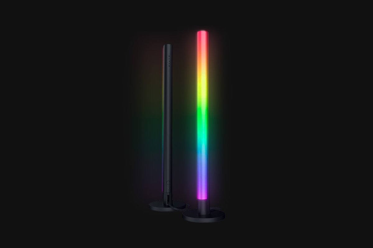 Razer Aether Standing Light Bars | Gamer Room