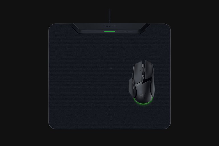 Razer Basilisk V4 HyperSpeed - Black + HyperFlux V2 Wireless Charging System - Cloth Edition -view 1