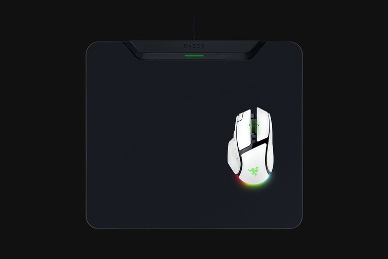 Razer Basilisk V4 Pro - White + HyperFlux V2 Wireless Charging System - Hard Edition -view 1