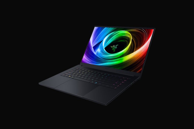 Razer Blade 16 - QHD+ 240 Hz OLED - GeForce RTX 5070 Ti - Noir -view 1