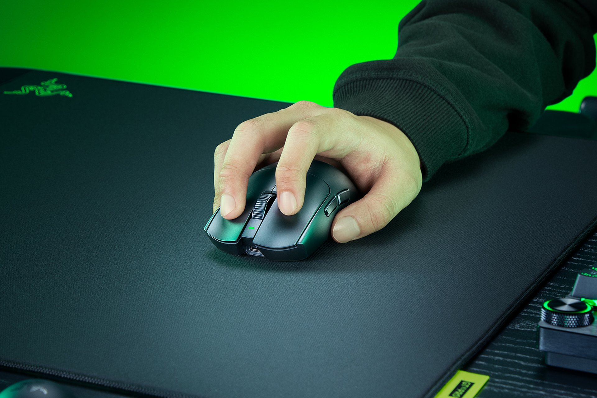 Razer Viper V4 Pro - ブラック | マウス
