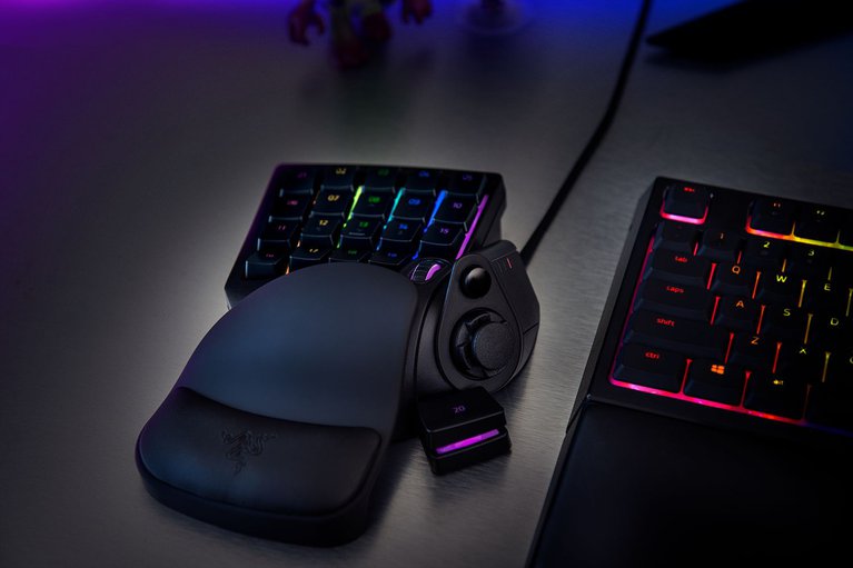 Razer Tartarus V2 on Stainless Steel Surface (Front View)