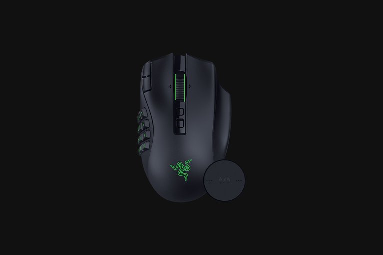 Razer Naga V3 Pro + Wireless Charging Puck Bundle -view 1