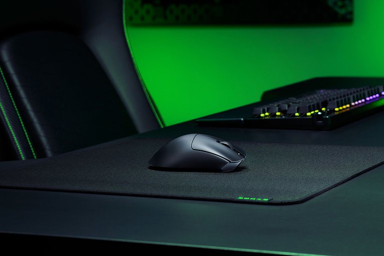 Razer DeathAdder V3 HyperSpeed -view 1