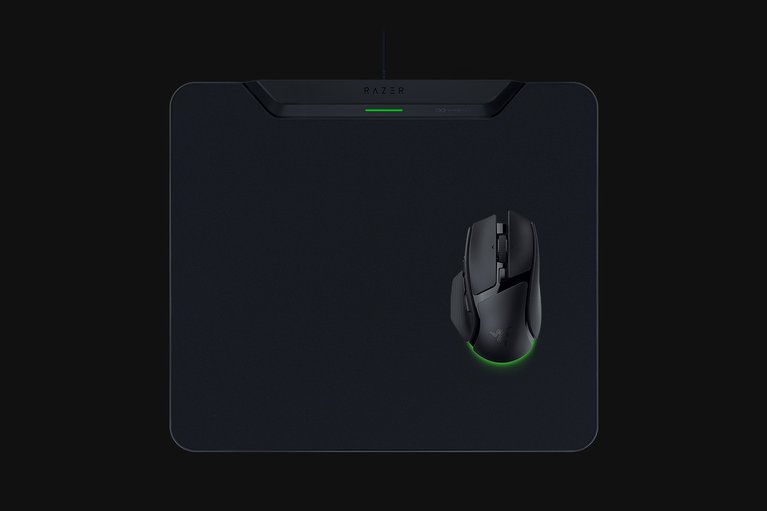 Razer Basilisk V4 HyperSpeed - Black + HyperFlux V2 Wireless Charging System - Hard Edition -view 1