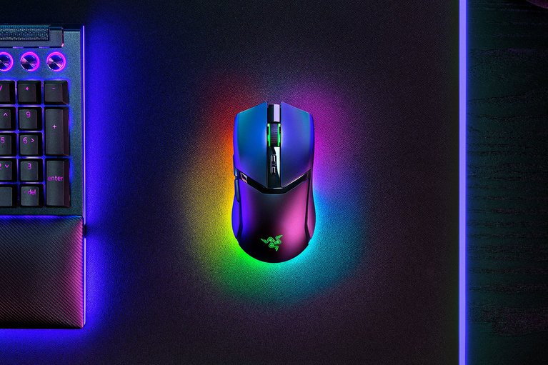 Razer Cobra Pro - Black + HyperFlux V2 Wireless Charging System - Hard Edition -view 1
