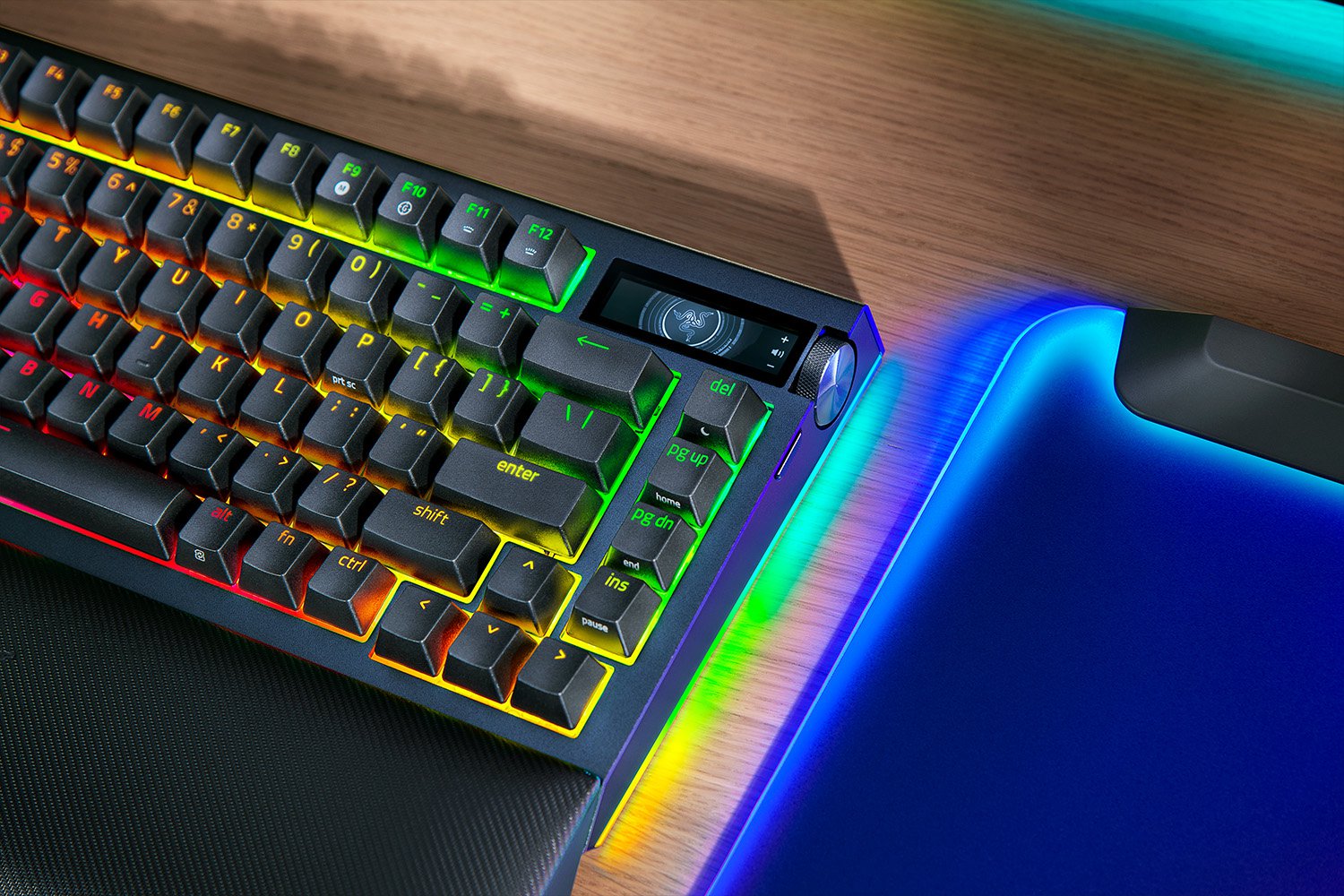 Razer BlackWidow V4 Pro 75% ¡Una nueva era de innovación y personalización!