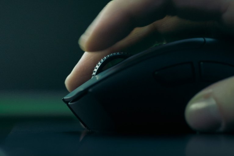 Razer DeathAdder V4 Pro - ブラック - 1 を表示