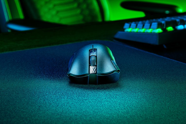 DeathAdder V2 X HyperSpeed Front Closeup - Razer Workstation (Green Theme)