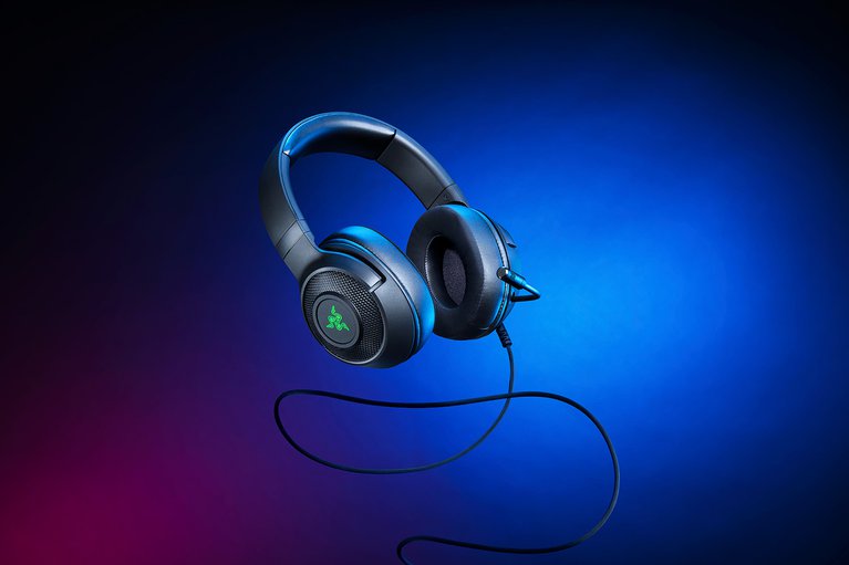Razer Kraken V3 X Tilted - Blue Spotlight (Angled View)