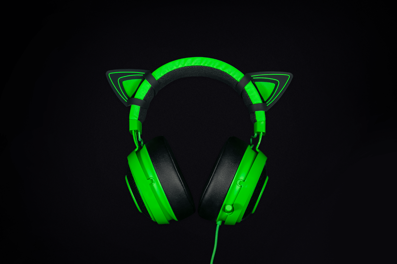 Razer Silicone Kitty Ears (Green) on Razer Kraken (Green)