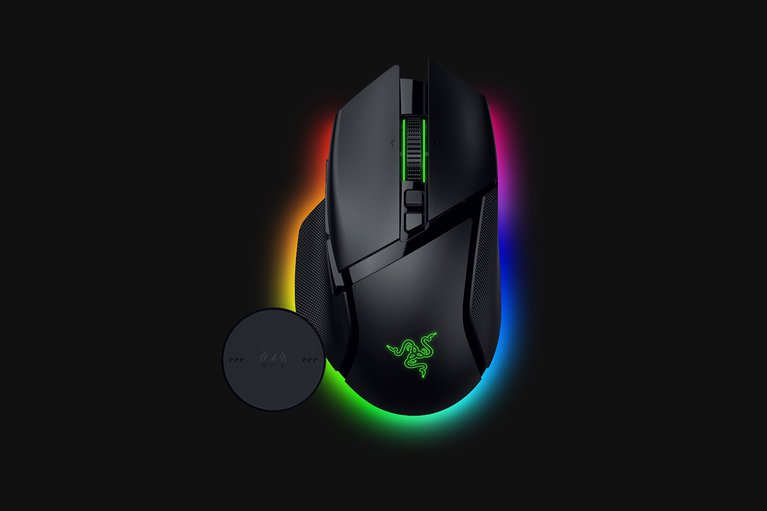 Razer Basilisk V3 Pro 35  + Wireless Charging Puck Bundle -view 1