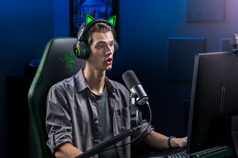 Razer Seiren V3 Pro -view 1