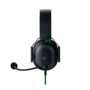 Wired esports headset with noise-cancelling mic