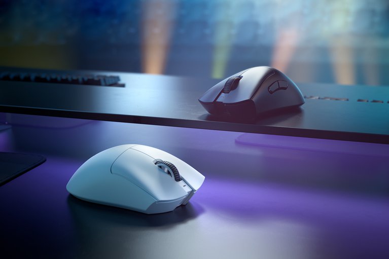 Razer DeathAdder V3 Pro - White - Classic Base - 1000 Hz -view 1