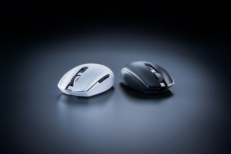 Razer Orochi V2 (Black) VS Razer Orochi V2 (White)