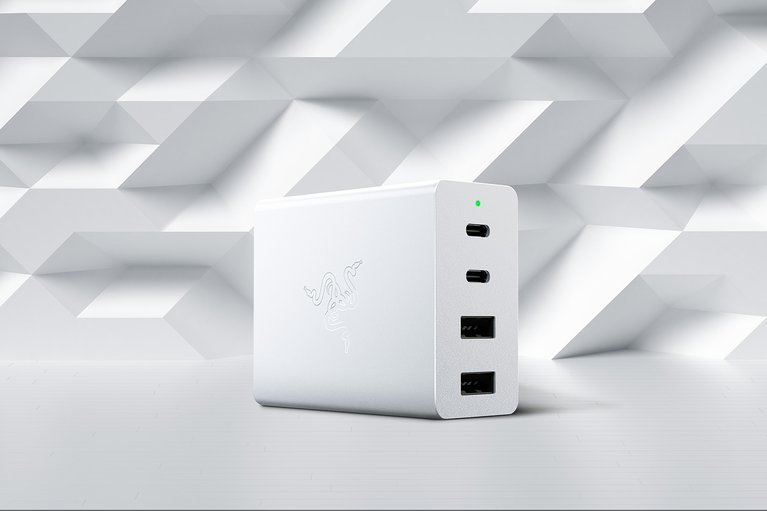 Razer USB-C 130W GaN Charger (White) - White Surface Tesselated Background