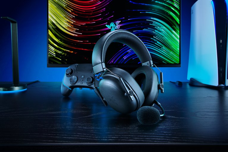 Razer BlackShark V3 for PlayStation - Black -view 1