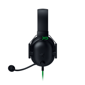 Wired esports headset with noise-cancelling mic