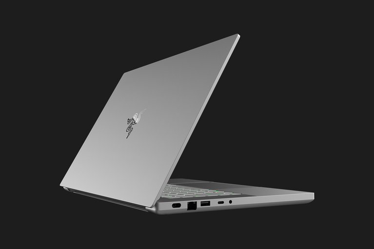 Razer Blade 15 Base Model - OLED 4K 60Hz - GeForce RTX 2070 Max-Q - Mercury