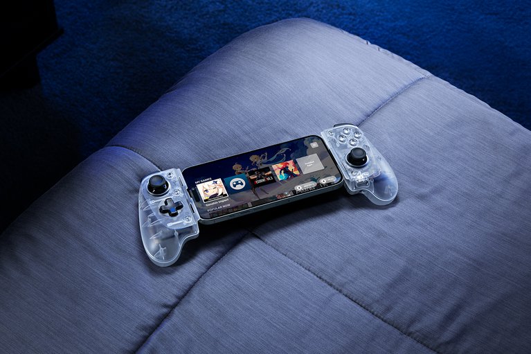 Razer Kishi V3 - Phantom White Edition -view 1