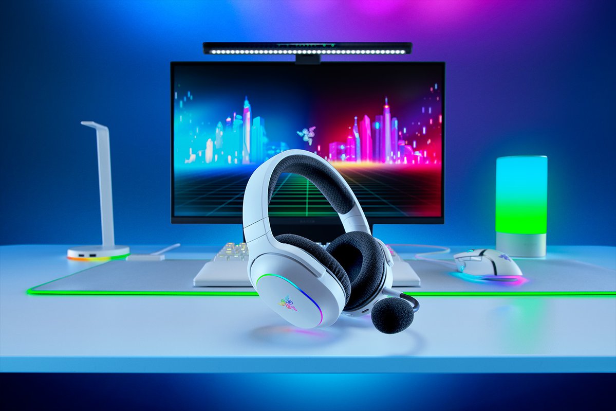 Buy Razer Barracuda X Chroma - White | Gaming Headsets | Razer.com