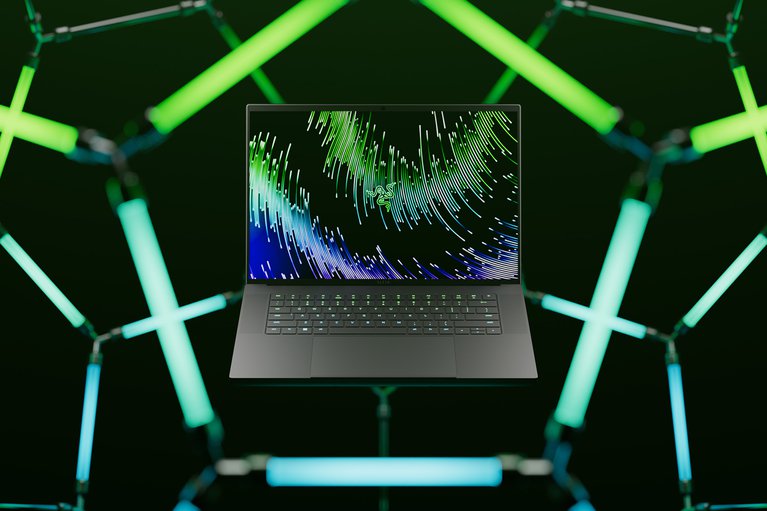 Razer Blade 16 - Dual UHD+FHD+ Mini-LED - GeForce RTX 4090 - Black -view 1