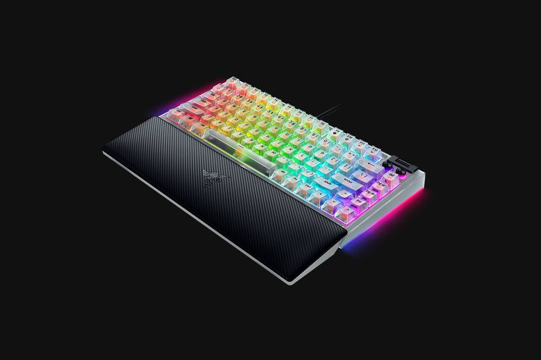 Razer BlackWidow V4 75% - US - Phantom White Edition -view 1