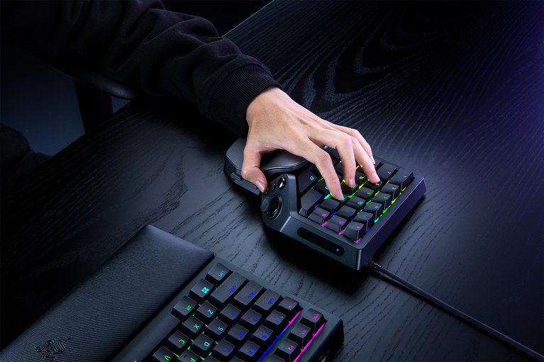 Razer Tartarus V2 Pro -view 1