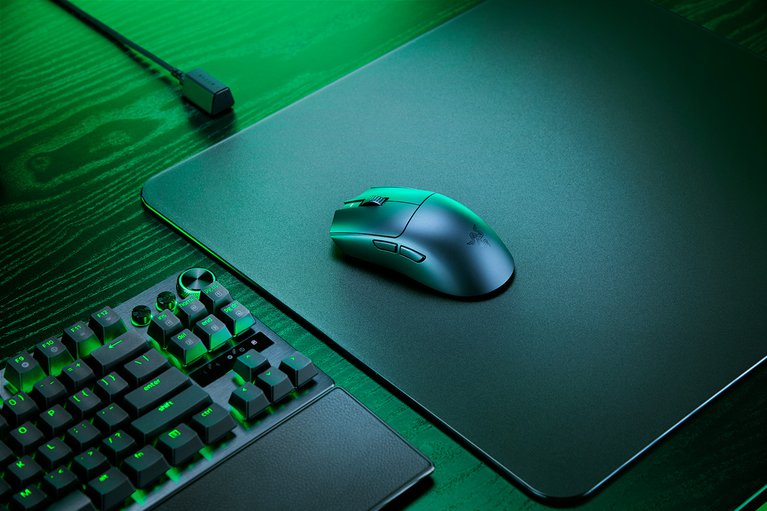 Razer Viper V3 Pro - Black -view 1