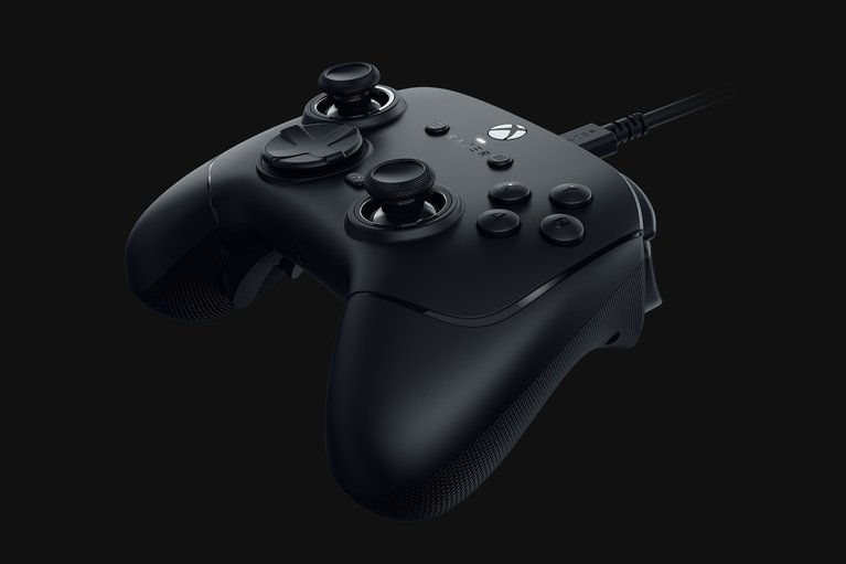 Razer Wolverine V4 Tournament Edition -view 1