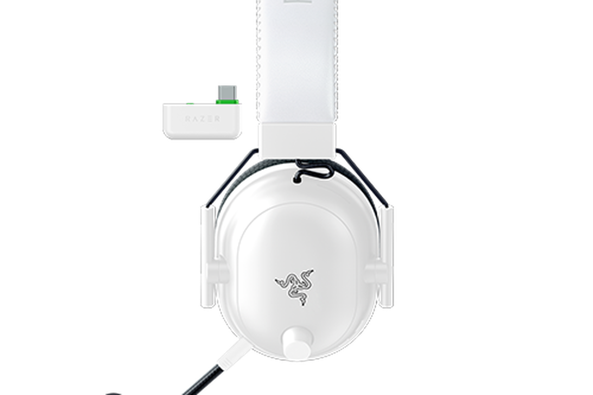 Buy Razer BlackShark V2 Pro for Xbox - White | Gaming Headsets 