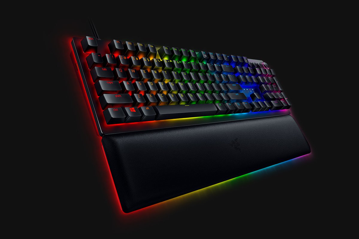 huntsman-v2-analog-1500x1000- 
