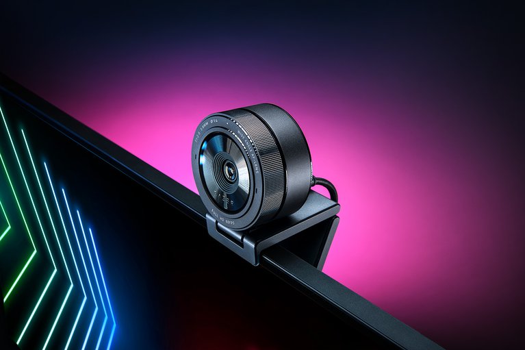 Razer Kiyo Pro Attached to Screen Closeup (Angled View)