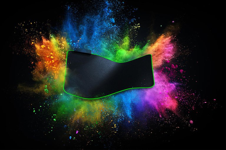 Razer Goliathus Chroma Mat (Black) - Vibrance in the Dark (RGB Powder)