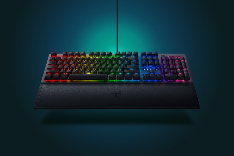Razer BlackWidow V3 (Green Switch) US (Black) - Blue Background with Pointlight (Tilted View)