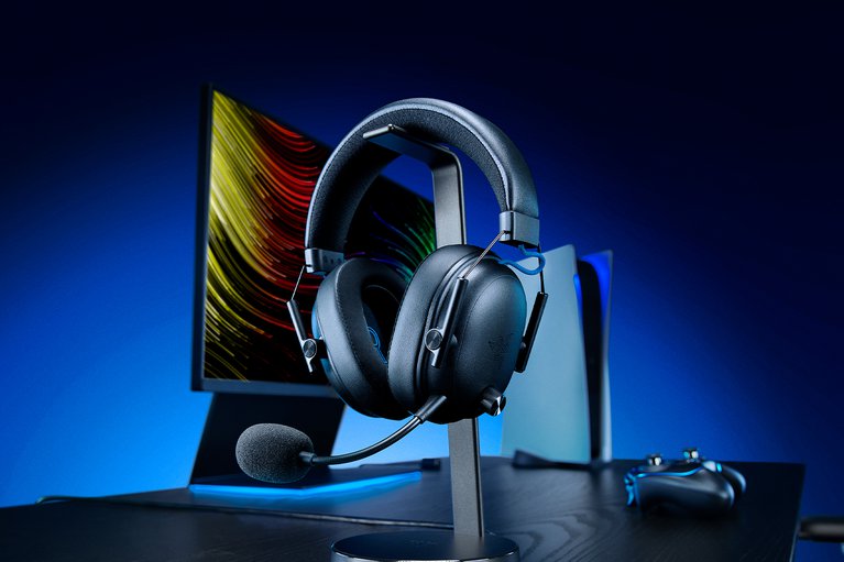 Razer BlackShark V3 for PlayStation - Black -view 1