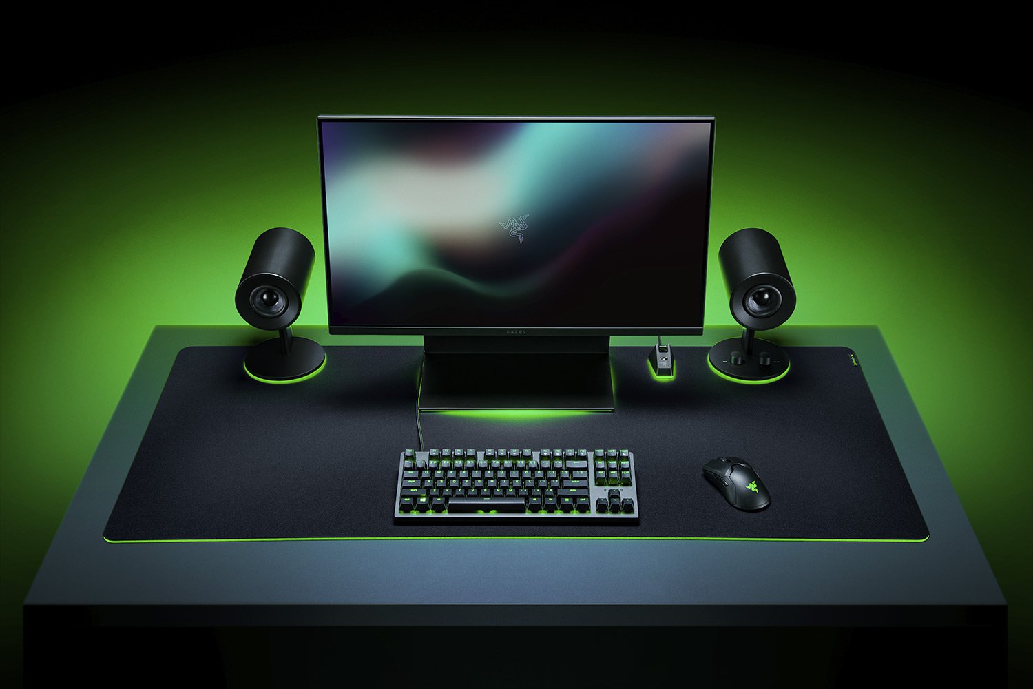 Razer Gigantus V2 3XL on Razer Workstation - Backlit (Razer Theme)