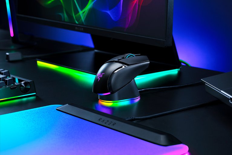 Razer Mouse Dock V2 Pro -view 1